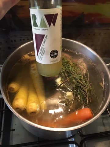 Bone broth Picture 1